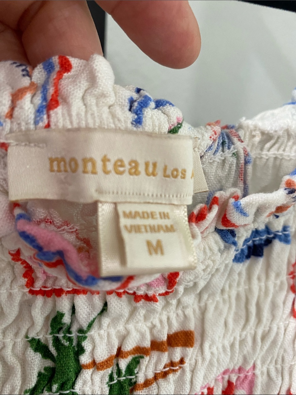 Monteau White Smocked Puff-Sleeve Crop Top with Multi Print   sz M 🌸🌴 - Picture 2 of 4